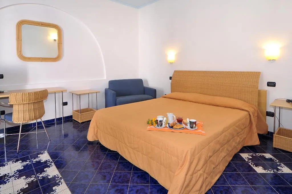 Hotel Aura Vulcano  3*, Vulcano (Isola)